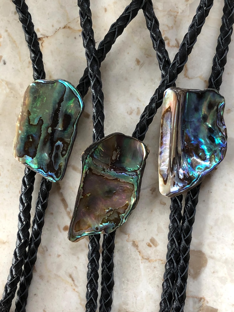 Abalone Shell Bolo Tie — Genuine New Zealand Paua Shell-MesaThread