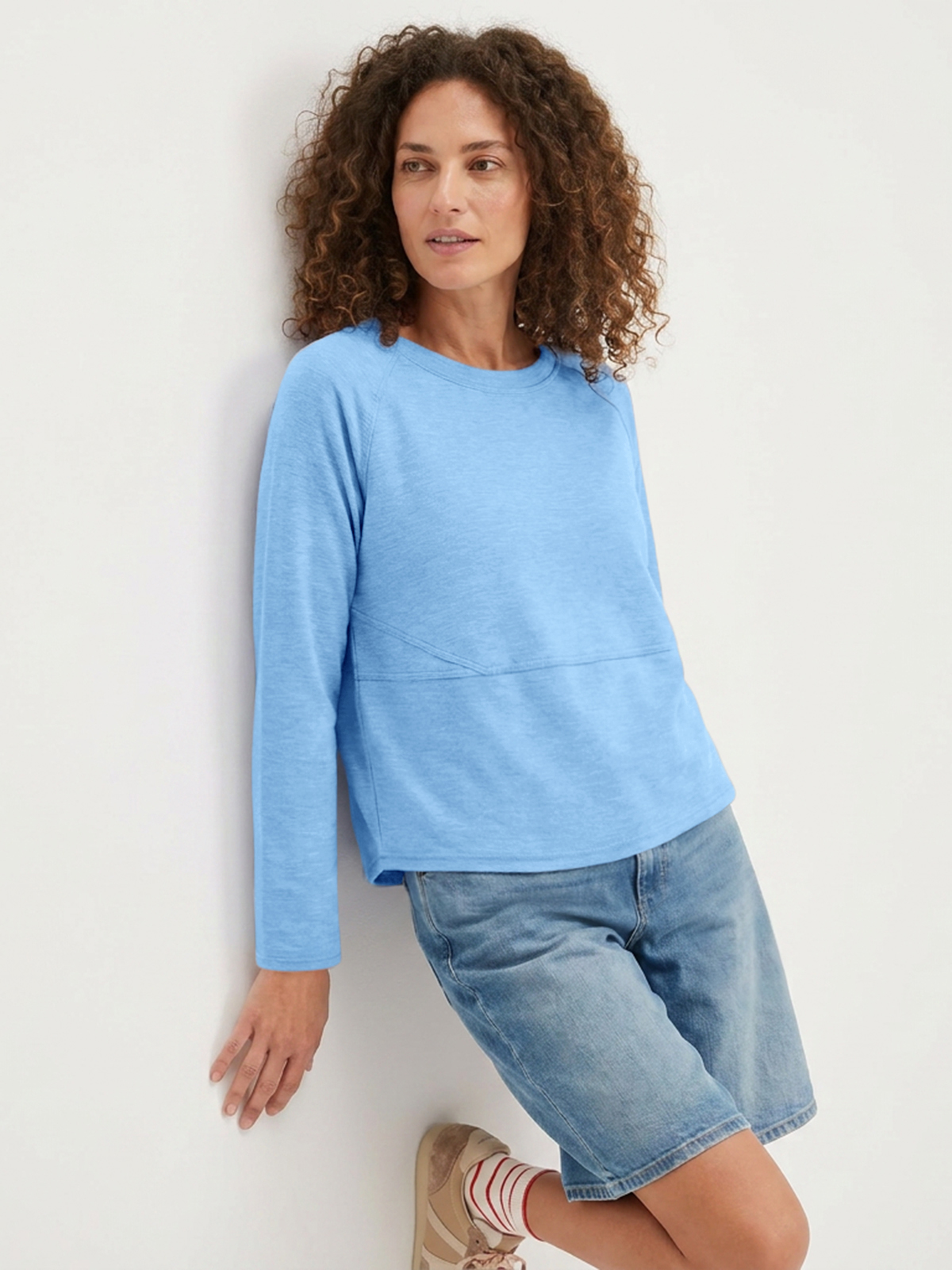 Imily Bela Seamed Raglan-Sleeve Crew-Neck Tee