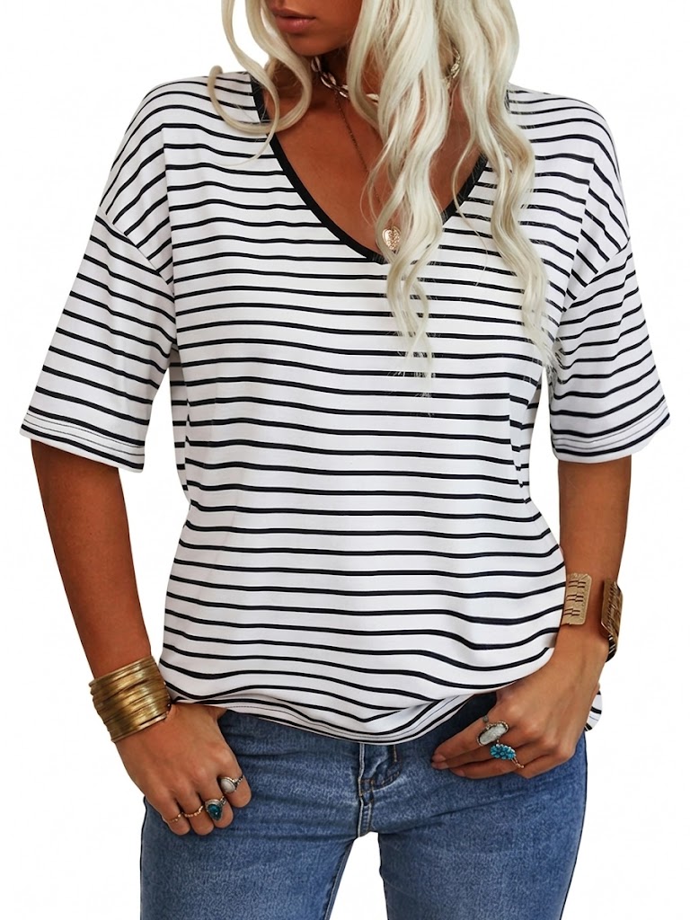 Oversized V-Neck Tee