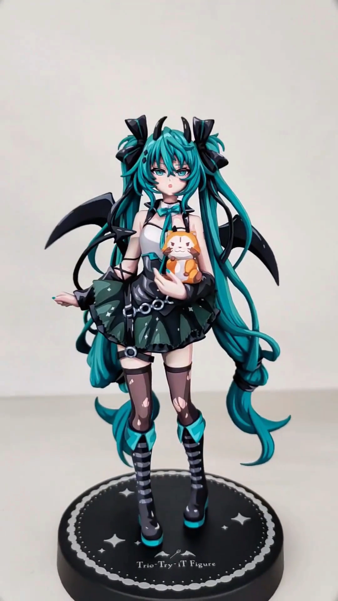 Miku x Rascal the Raccoon