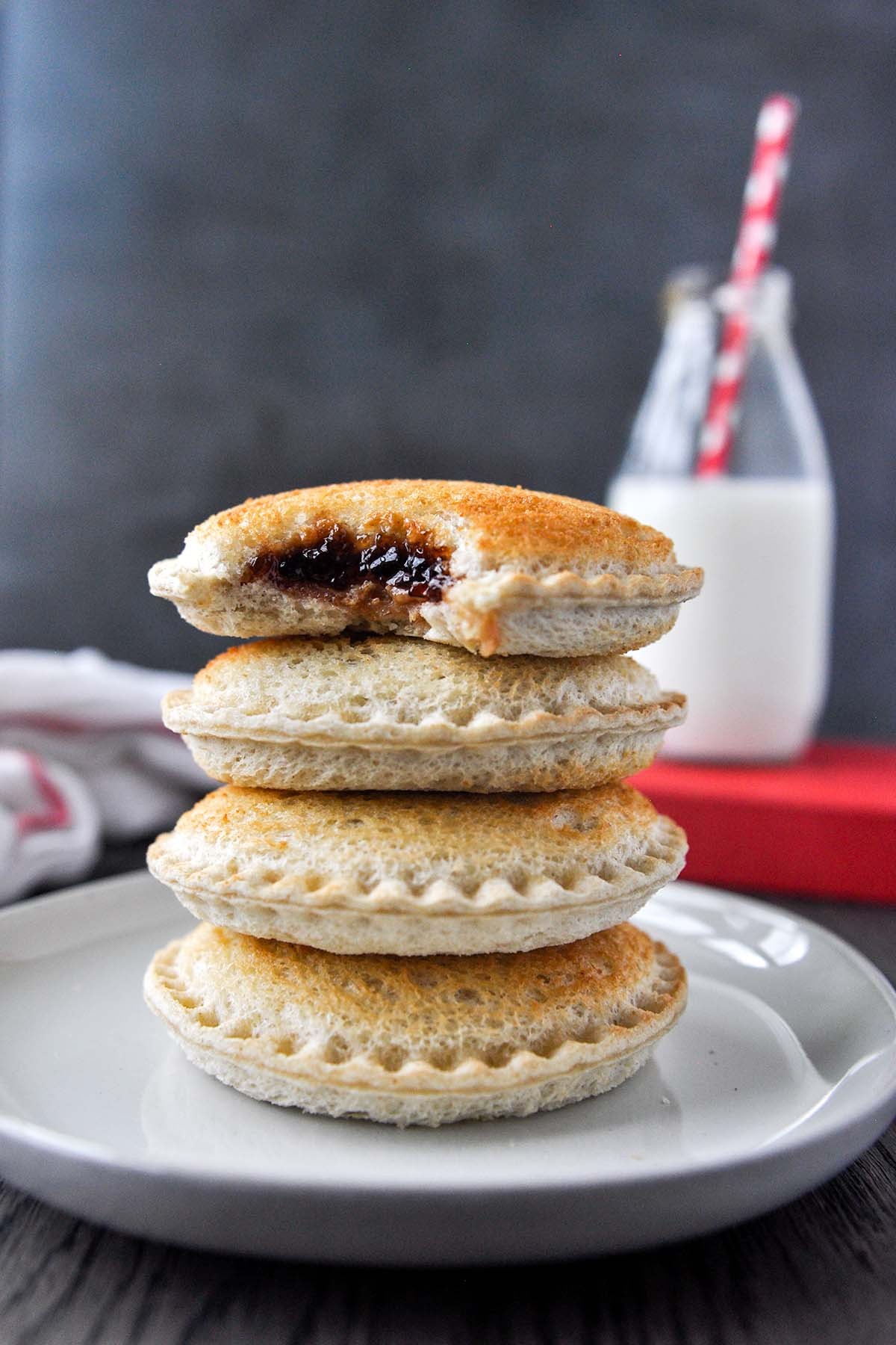 Air FryerCrispy Toasty, Gooey Inside,