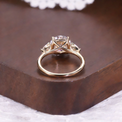 Bold&Chice 0.8-10CT Three-Stone Pear Side Moissanite Ring, S925 Silver Lab Created Diamond, Elegant Multi-Cut Statement Ring for Her