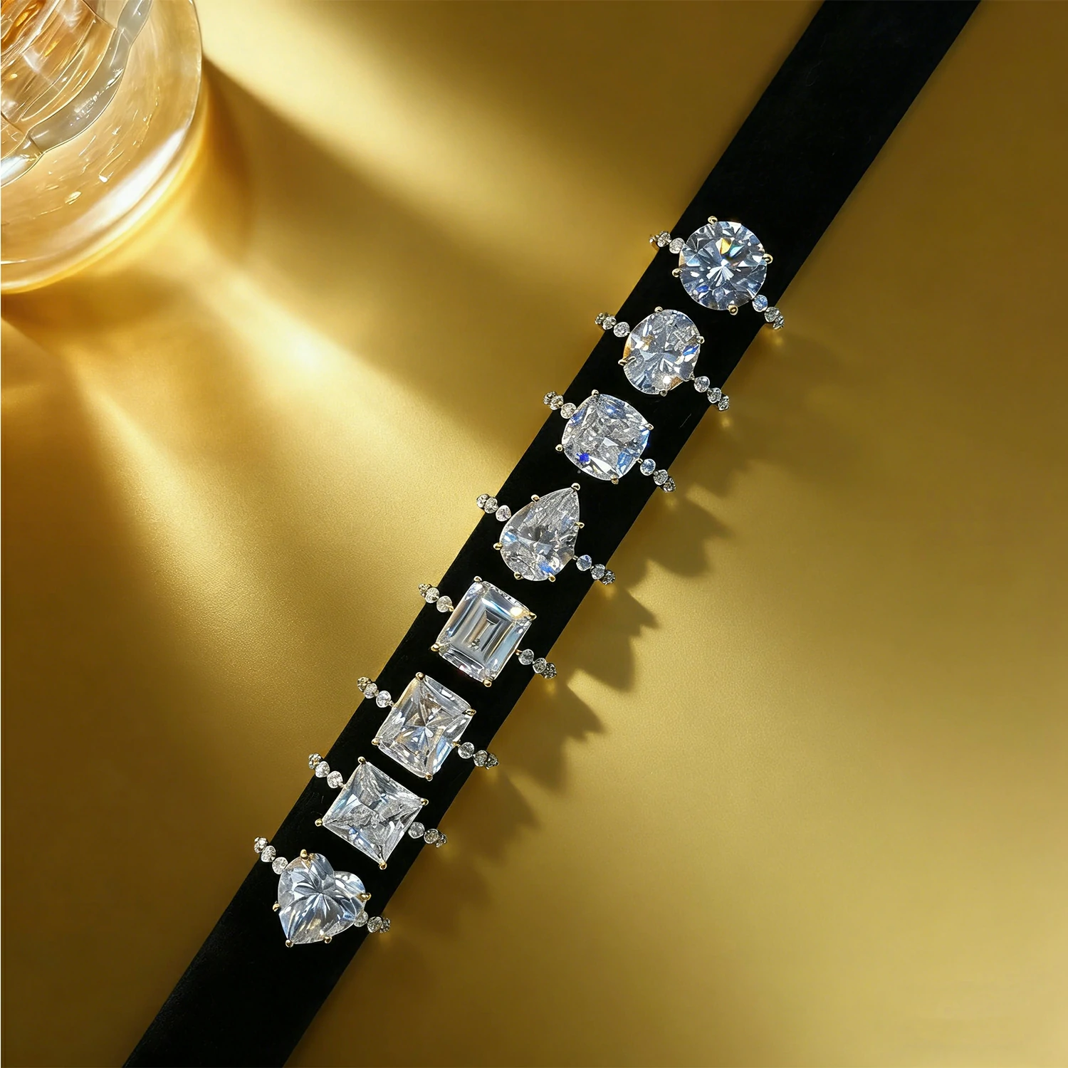 Bold&Chice 0.8-10CT Floating-Shared Prong Moissanite Ring, 18K Gold Plated S925 Silver Lab Created Diamond, Sleek Multi-Cut Statement Ring for Her