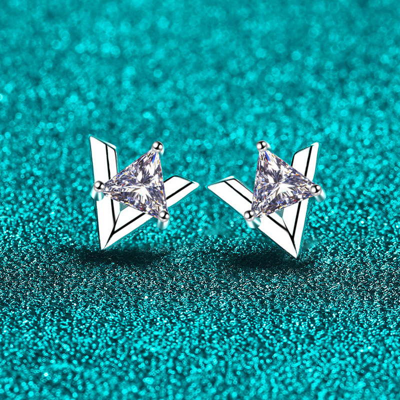 Bold&Chice 1CT Triangle Geometric Moissanite Stud Earrings, Lab Grown Diamond Alternative, Minimalist Statement Stud Earrings for Her