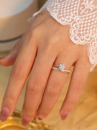 Bold&Chice Starry Sky Moissanite Ring, 0.5/1/3CT Lab Created Engagement Ring, Twisted Shank Promise Ring for Women