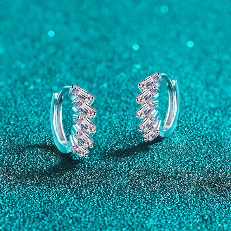Bold&Chice 1.5CT Baguette Moissanite Huggie Earrings, Shiny Baguette Stack S925 Silver Lab Created Diamond Hoop Earrings for Women