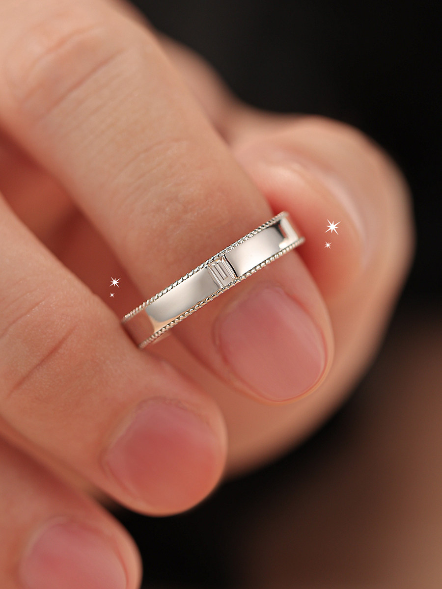 Bold&Chice Minimalist Milgrain Moissanite Wedding Band, Single Baguette Stone, Unisex S925 Silver Lab Created Diamond Ring 0.2CT