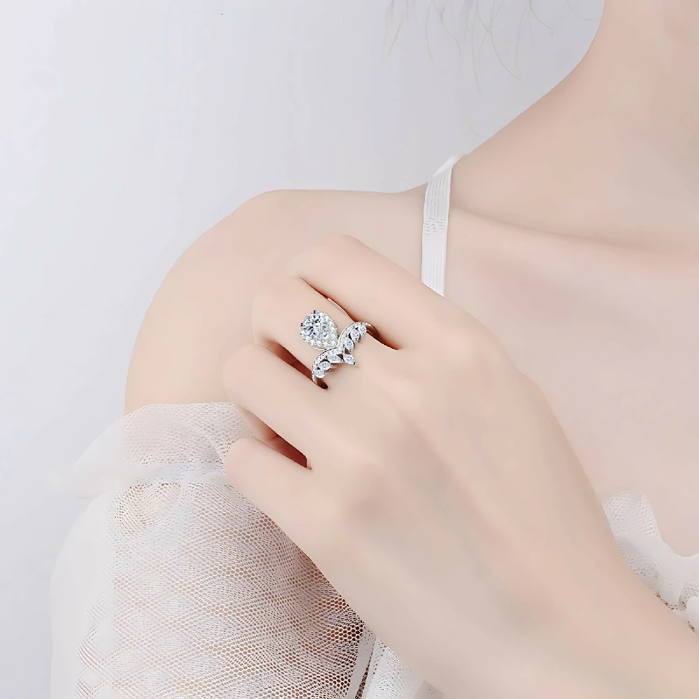 Bold&Chice 1CT Pear Cut Moissanite Crown Ring, Marquise Pave S925 Silver Lab Created Diamond Ring for Women
