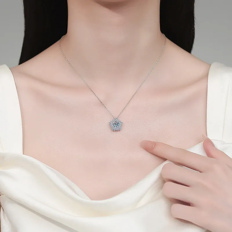 Bold&Chice Gorgeous Sunflower Baguette Moissanite Necklace, S925 Silver Lab Created Diamond, Shiny Floral Statement Necklace for Her