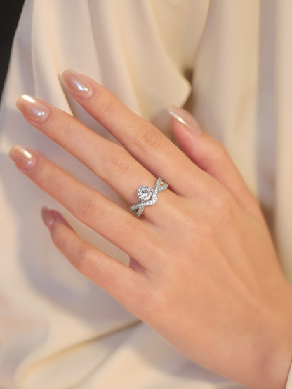 Bold&Chice Love Wings Moissanite Ring, 1CT Lab Created Engagement Ring, Criss Cross Pave Promise Ring for Women