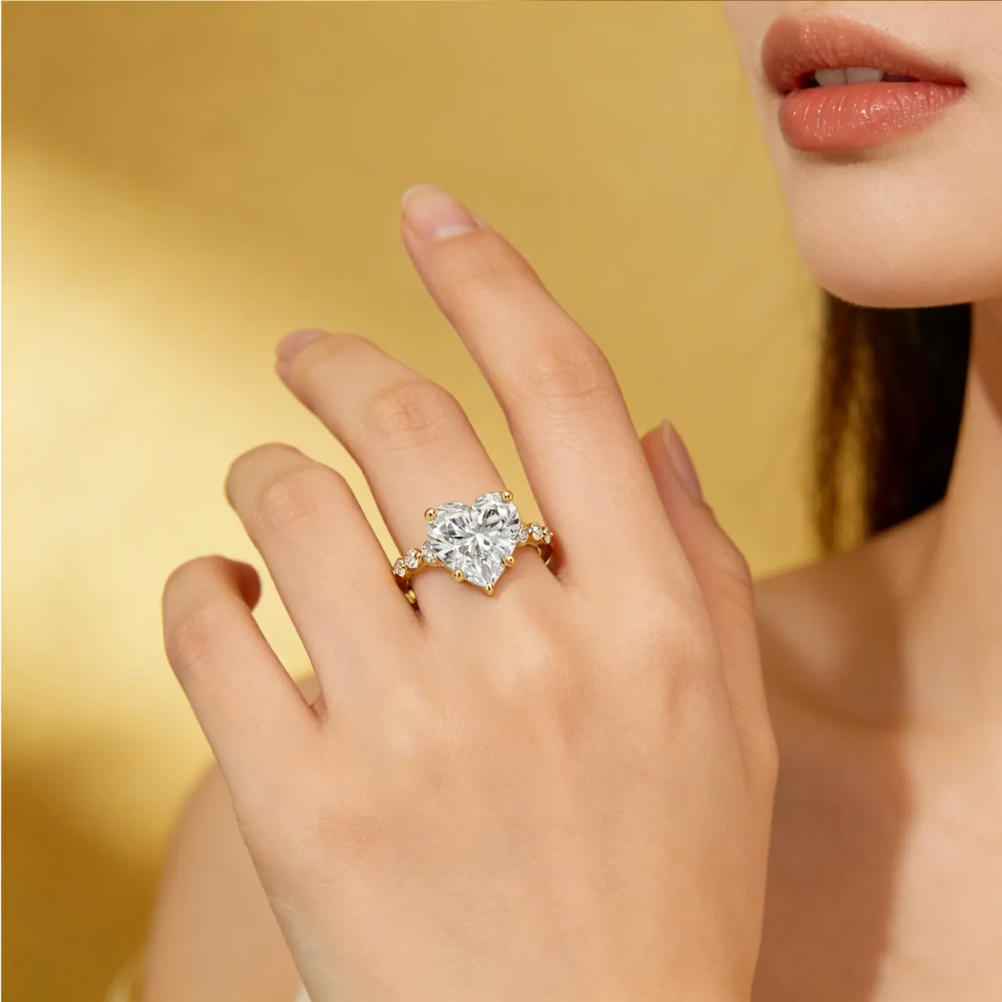 Bold&Chice 0.8-10CT Floating-Shared Prong Moissanite Ring, 18K Gold Plated S925 Silver Lab Created Diamond, Sleek Multi-Cut Statement Ring for Her