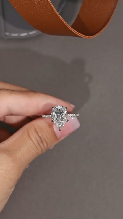Bold&Chice Pear Cut Moissanite Engagement Ring, 3CT Lab Created Diamond Ring, S925 Silver Pave Promise Ring for Women
