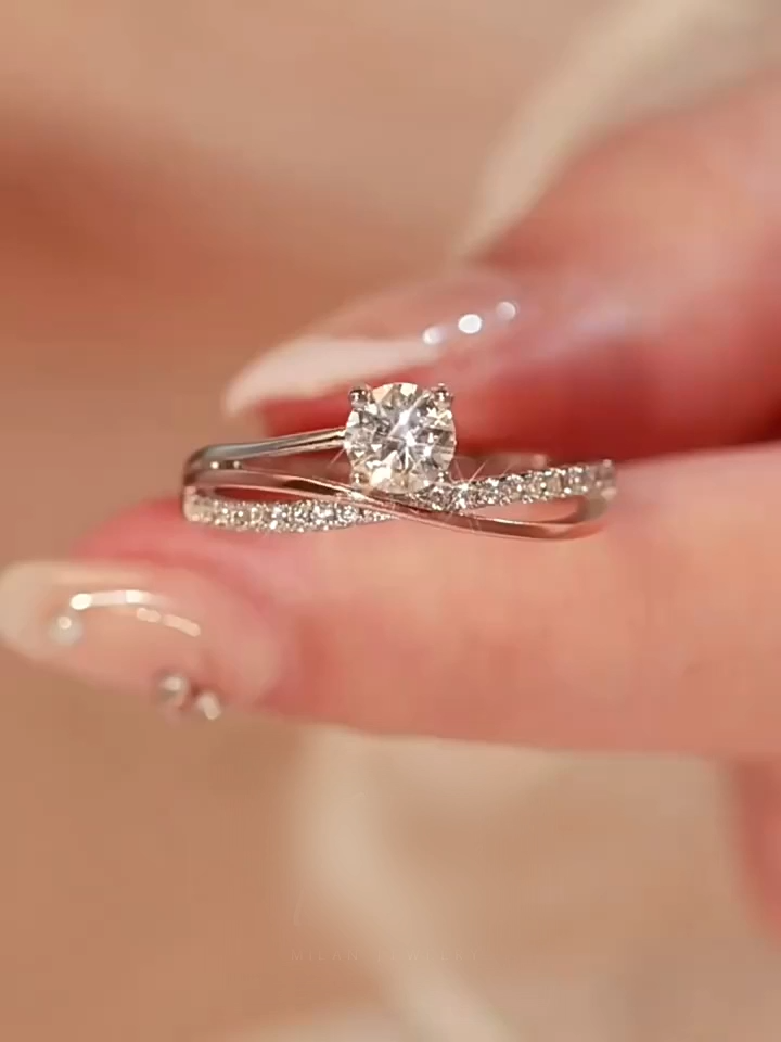 Bold&Chice Starry Sky Moissanite Ring, 0.5/1/3CT Lab Created Engagement Ring, Twisted Shank Promise Ring for Women