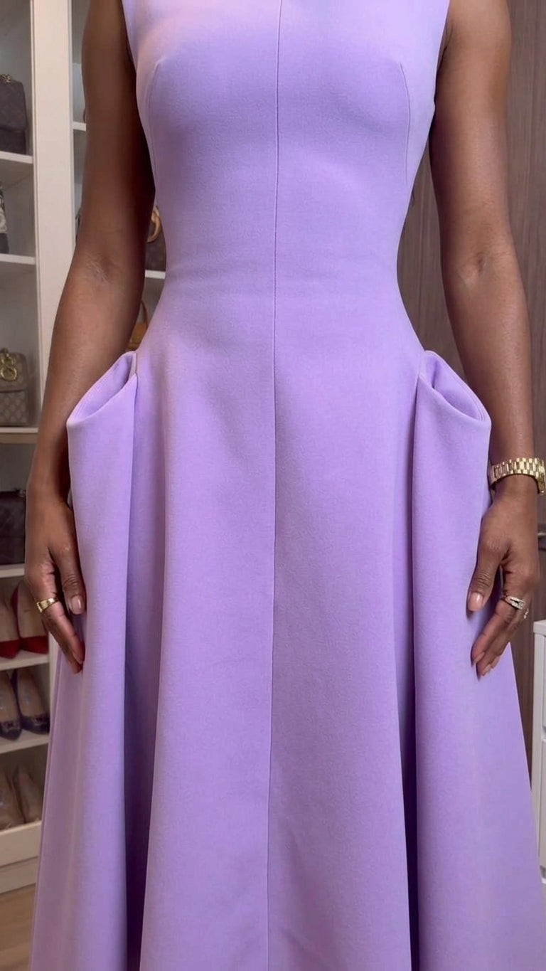 Lavender Gleam Summer Maxi Dress Lavender Maxi Dress with Asymmetric silhouette and Ribbed Knit texture, additional styling view for Resort Dinner, Evening in Amalfi, Euro Chic Premium by Massicos