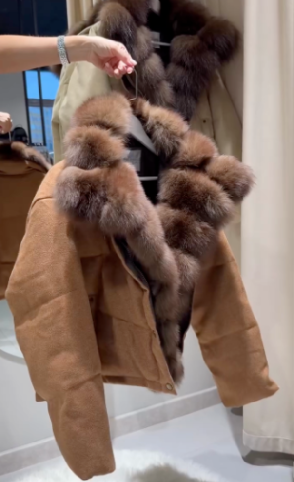 Neutral-colored practical coat