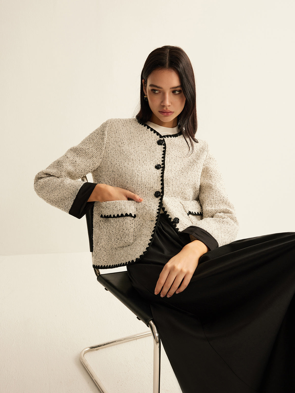 Embroidered Trim Tweed Short Jacket-Massicos