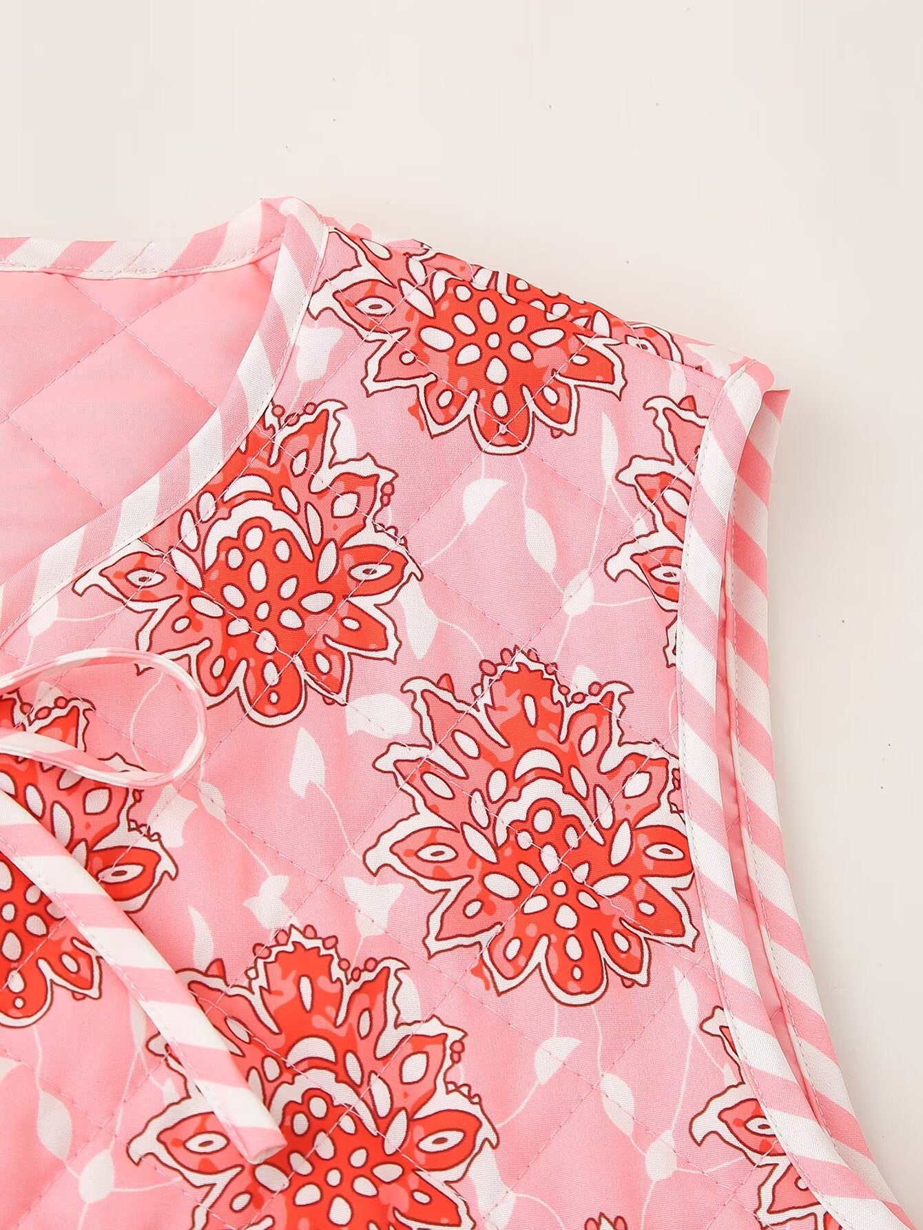 Pink Floral Print Lace-Up Quilted Thin Waistcoat-CALLISTARI