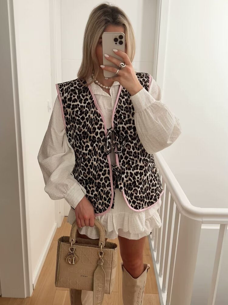 Leopard Print And Bow Waistcoat-Massicos