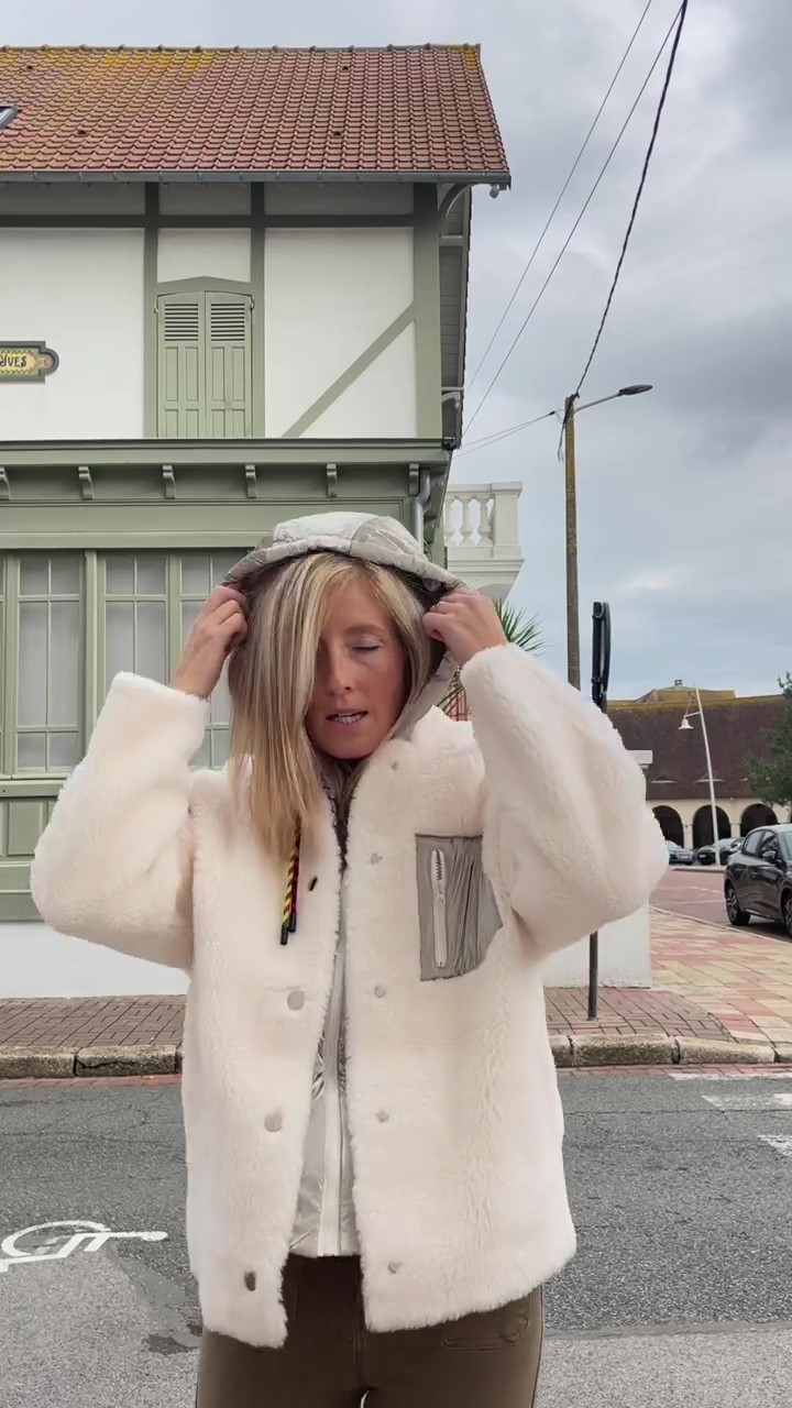 Apricot fake two piece coat