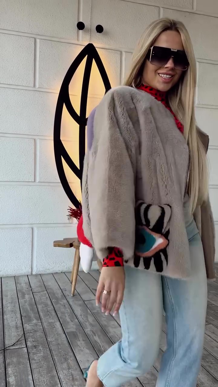 Fun and funny ugly face jacket-Massicos