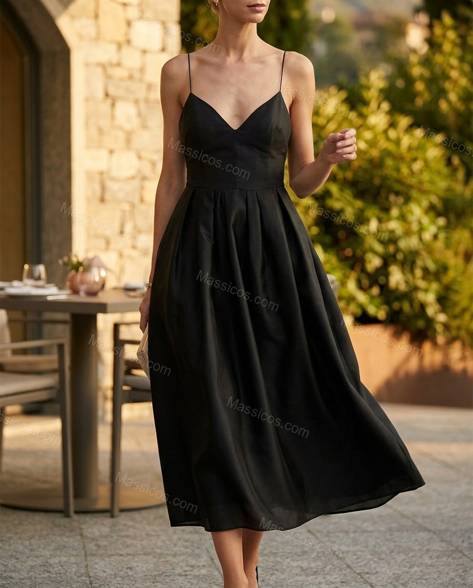 Black Sleek Pleated Midi Dress by Massicos