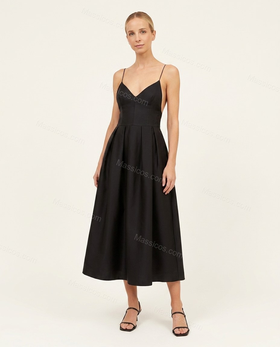 Black Sleek Pleated Midi Dress by Massicos