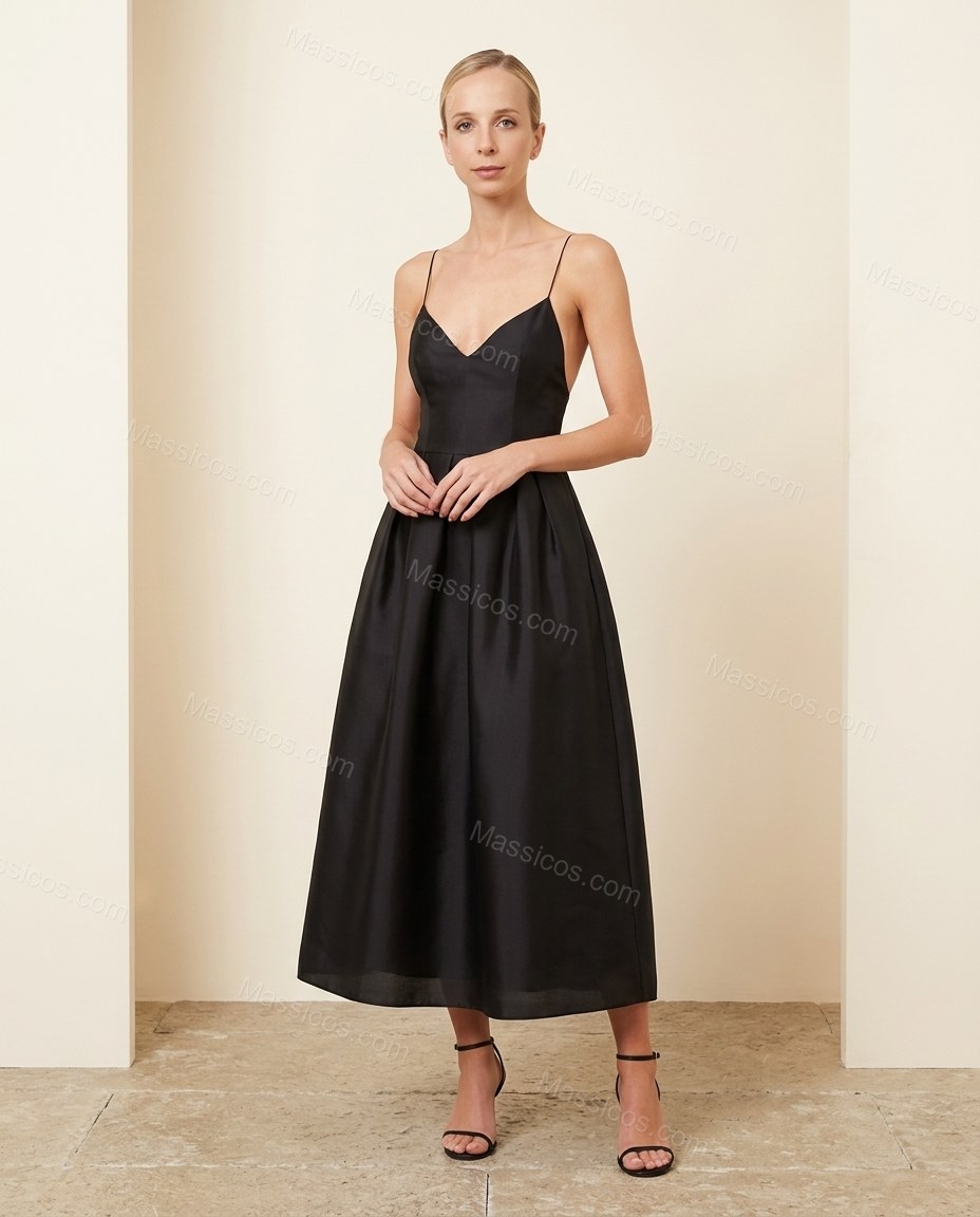 Black Sleek Pleated Midi Dress by Massicos