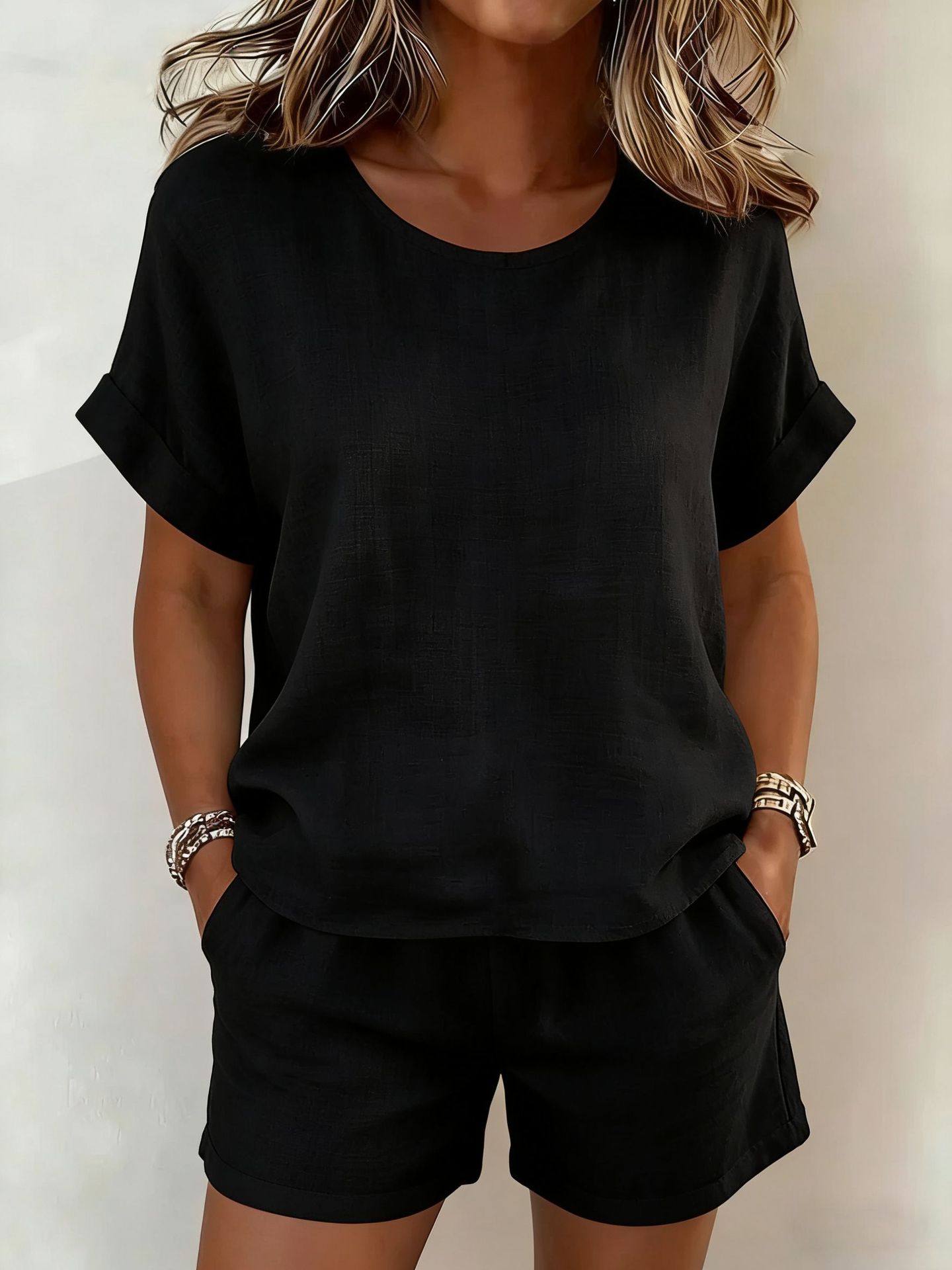 Solid-Color T-Shirt & Shorts Set in Black &ndash; sleek casual Korean style