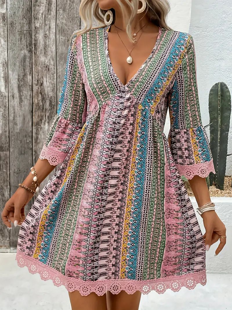 🌷🌷Lace Trim Printed V-Neck 3/4 Sleeve Dress