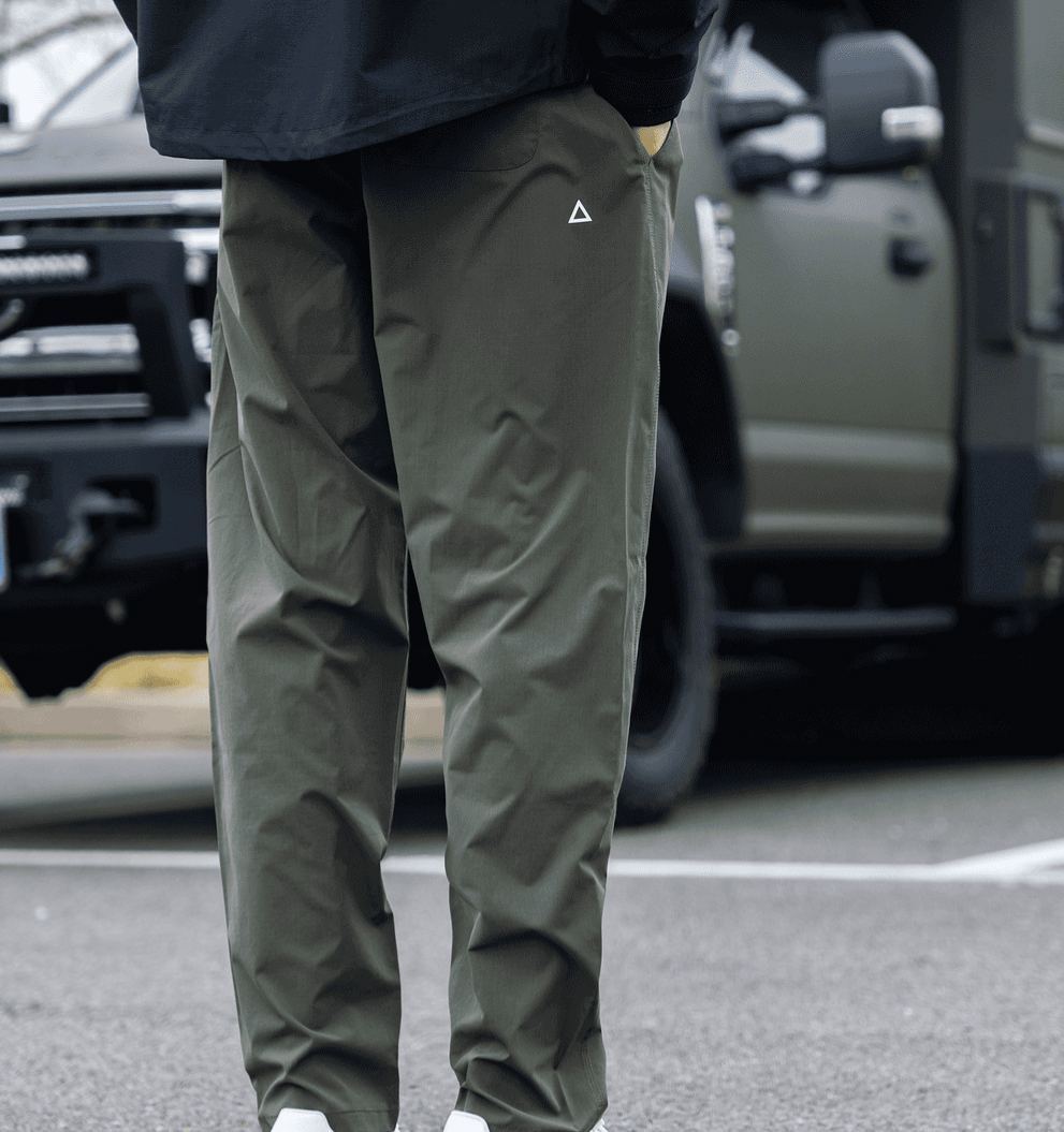  Lélegző, vízálló férfi funkcionális háromszög alakú gyorsan száradó munkanadrág