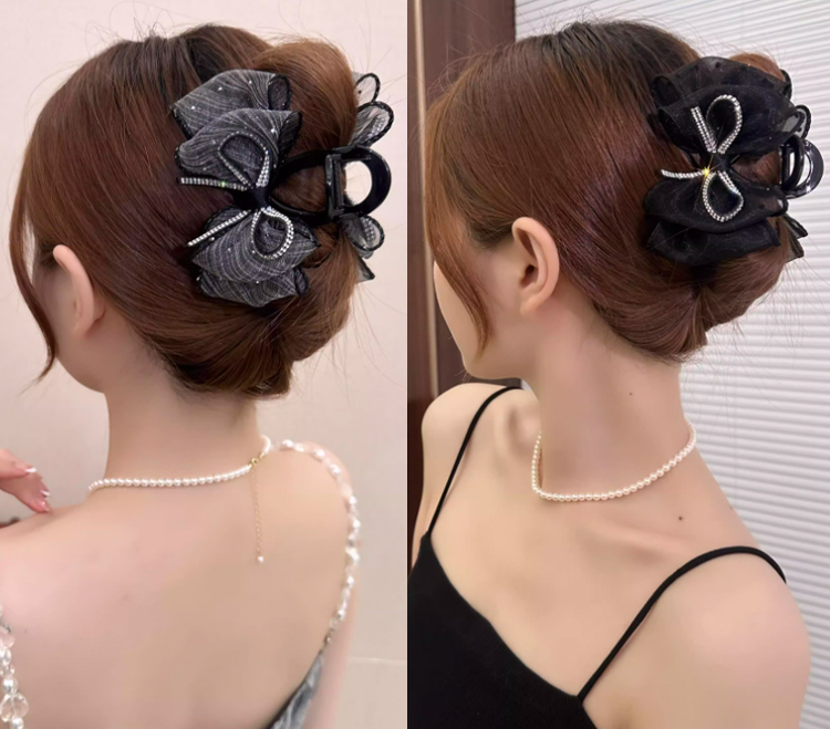 Pöttyös tüll habfelhő hajcsat