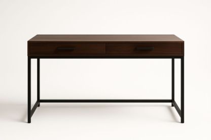 Scrivania rettangolare in legno marrone con struttura in metallo nero