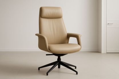 Sedia girevole in pelle sintetica beige con base in metallo nero