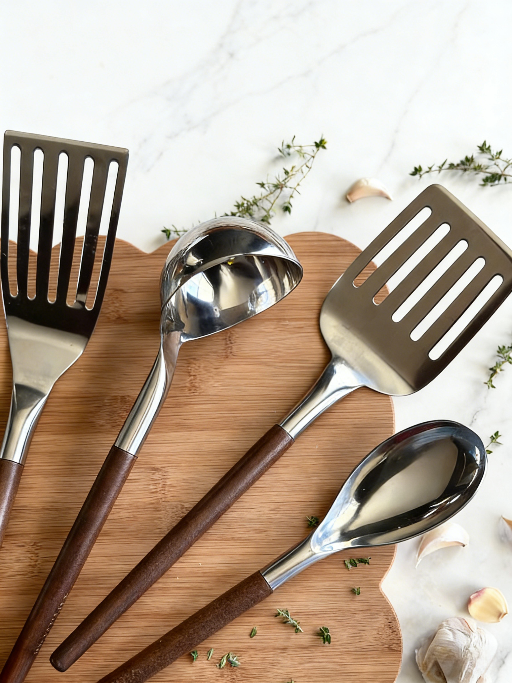 High-quality stainless steel cutlery set