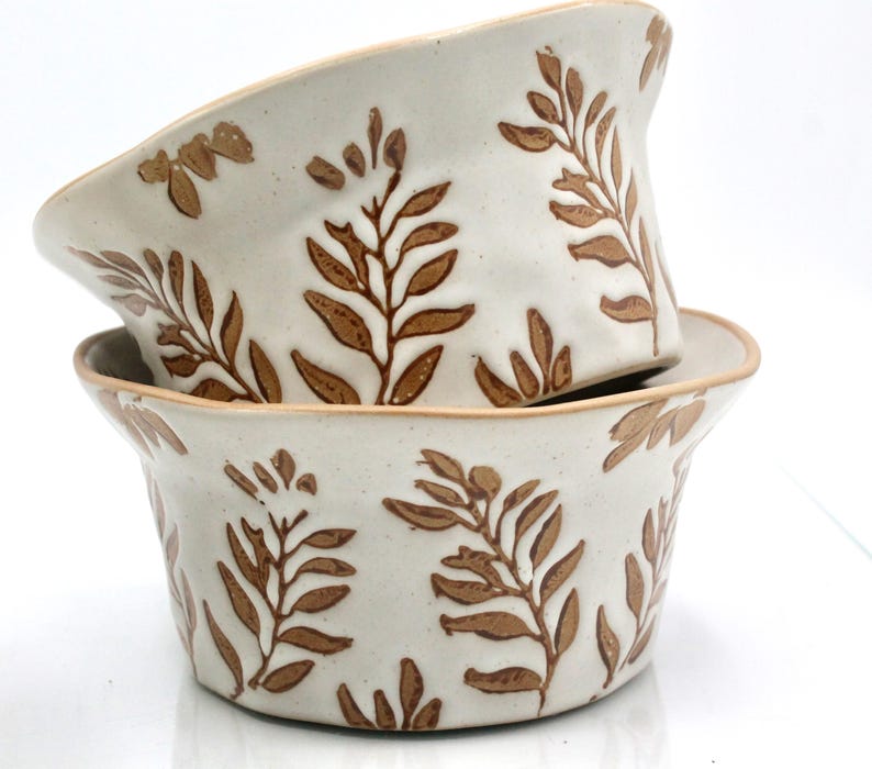 Whimsical Ceramic Baking Cup Beige with Floral Designs for Contemporary Farmhouse Decor