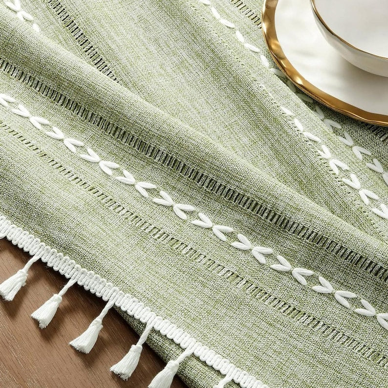 Cotton and Linen Tassel Everyday Dining Tablecloth