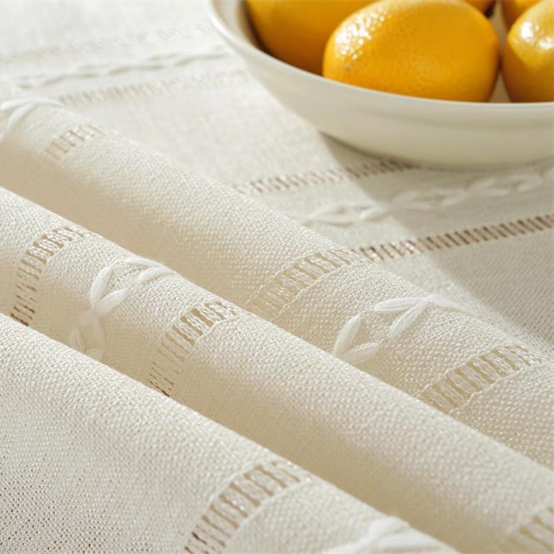 Cotton and Linen Tassel Everyday Dining Tablecloth