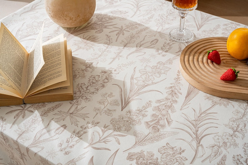 Botanical Print Waterproof and Easy-to-Clean Tablecloth