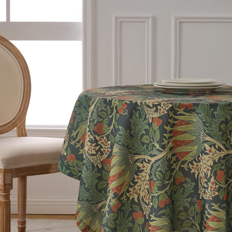 Dark Botanical Pattern Oval Tablecloth