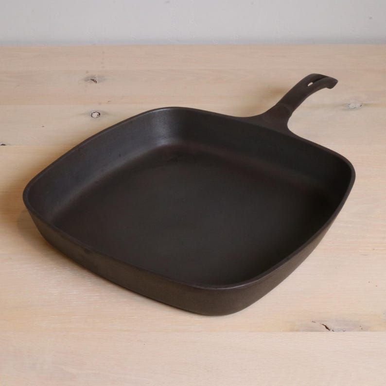 Cast Iron Vintage Square Frying Pan