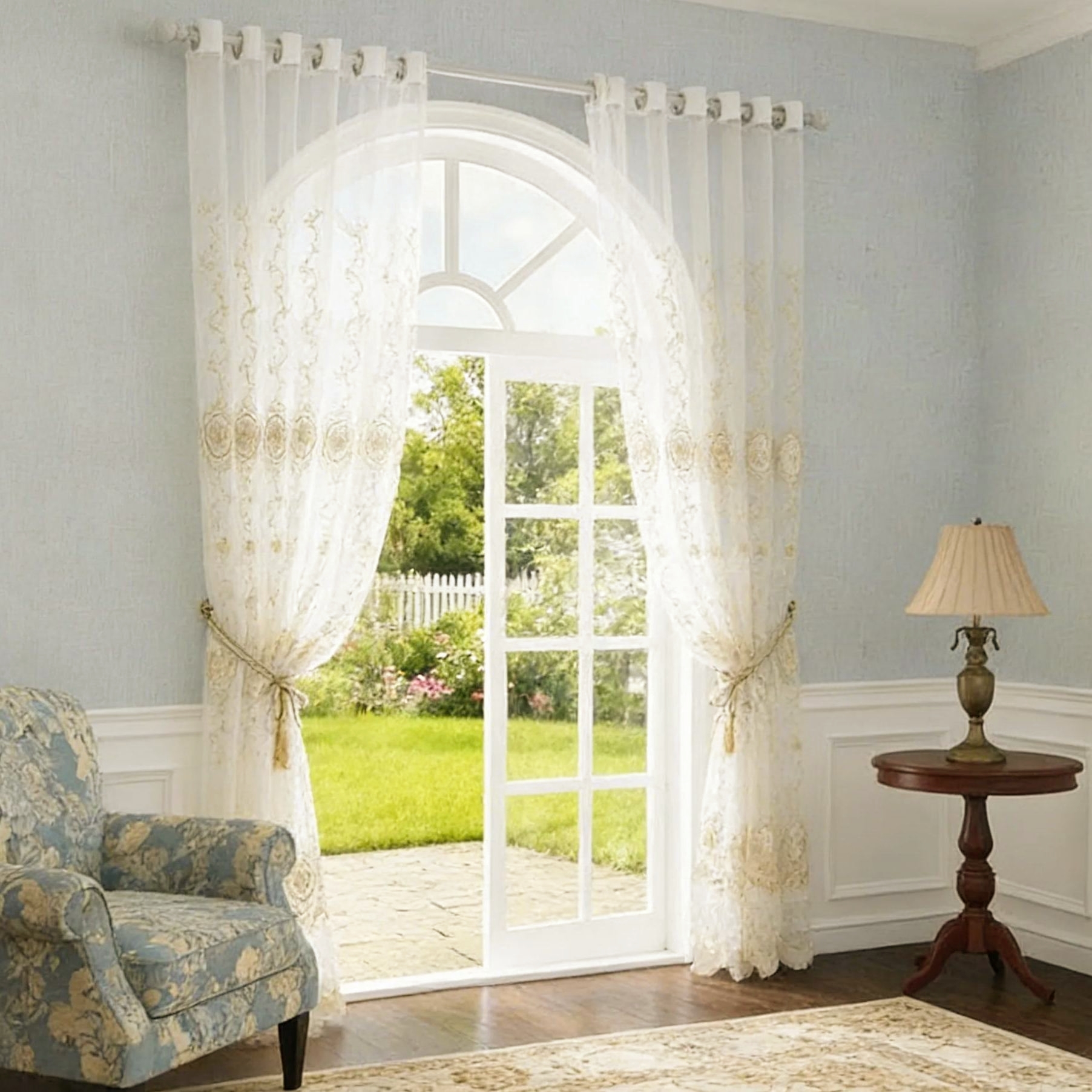 Rideaux en dentelle broderie dorée vintage festonnée