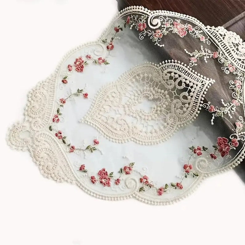 Sets de table en dentelle ovale romantique français brodé