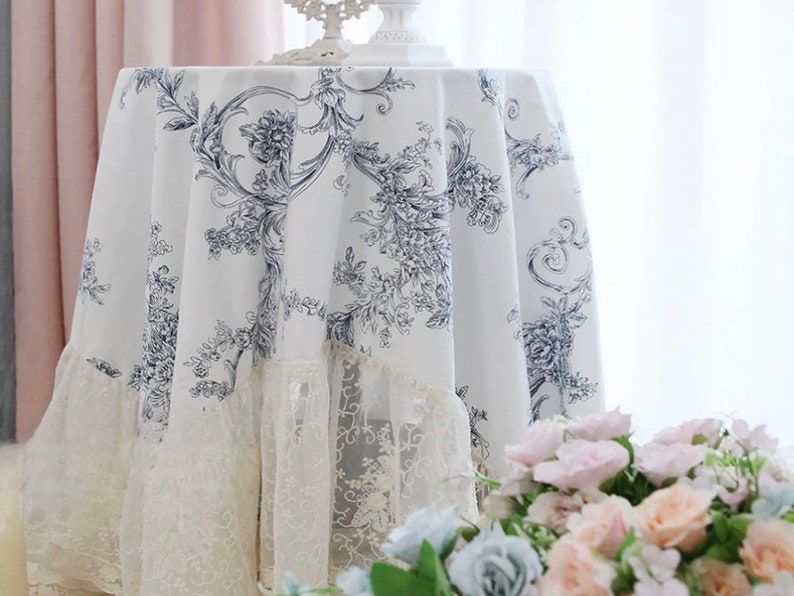 Nappe en dentelle florale à volants en coton campagnard