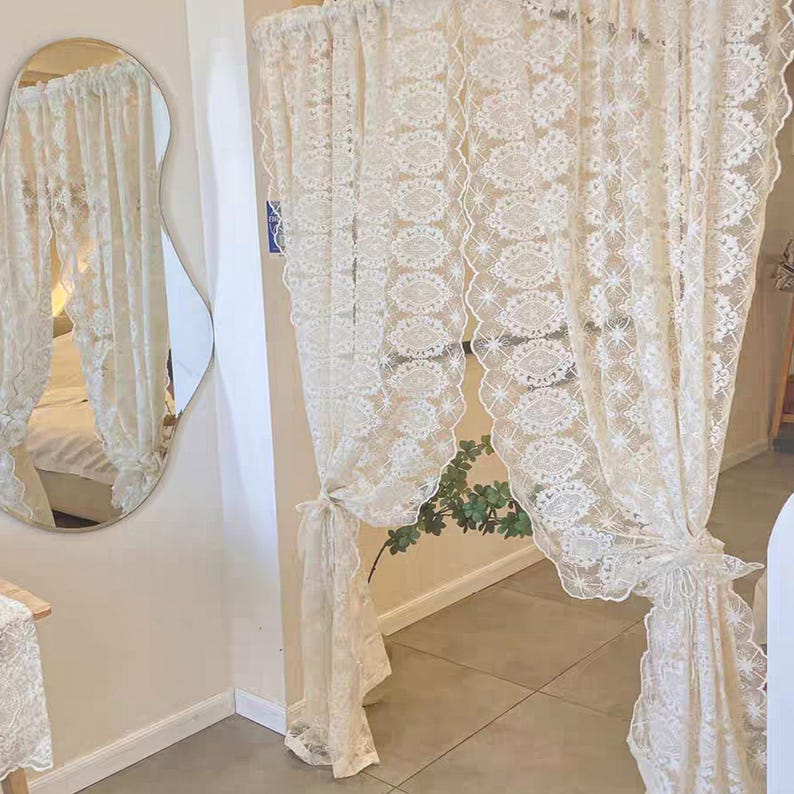 Rideau en dentelle brodée crème : drapé transparent bohème pour la chambre à coucher