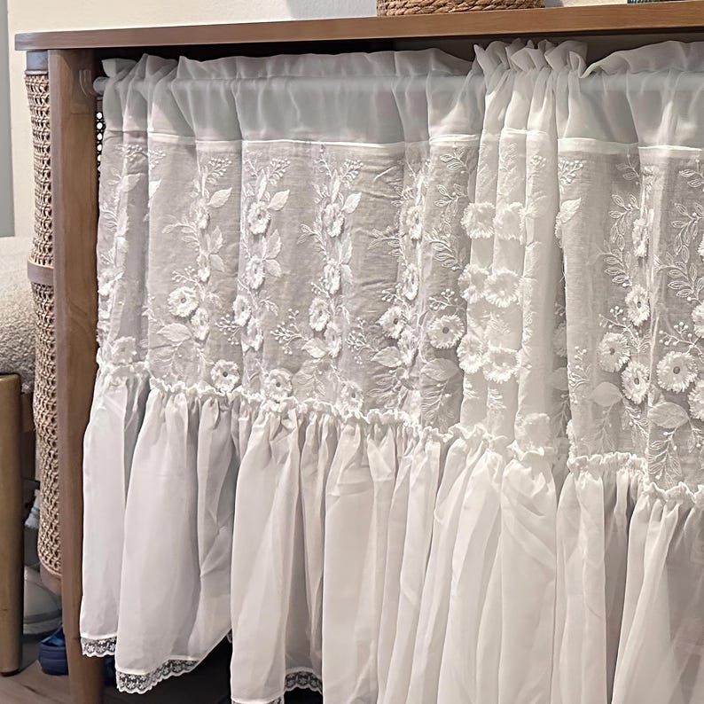 Rideau café en dentelle brodé floral coton blanc shabby chic