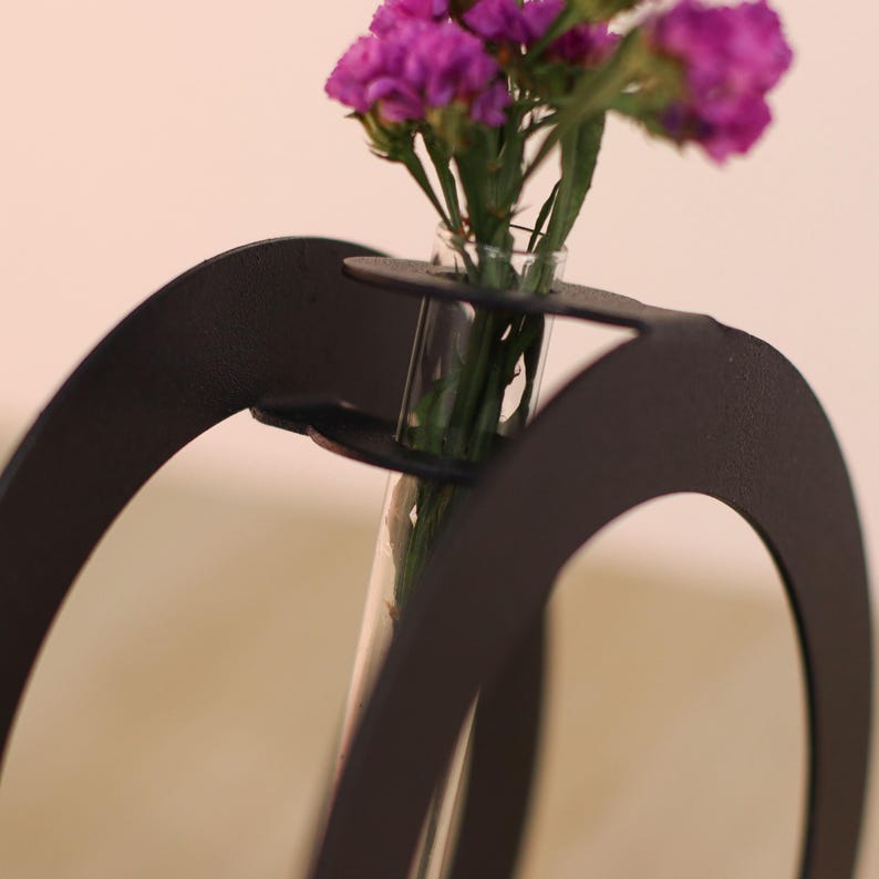 White Metal Propagation Bookends Modern Vase Book Holder