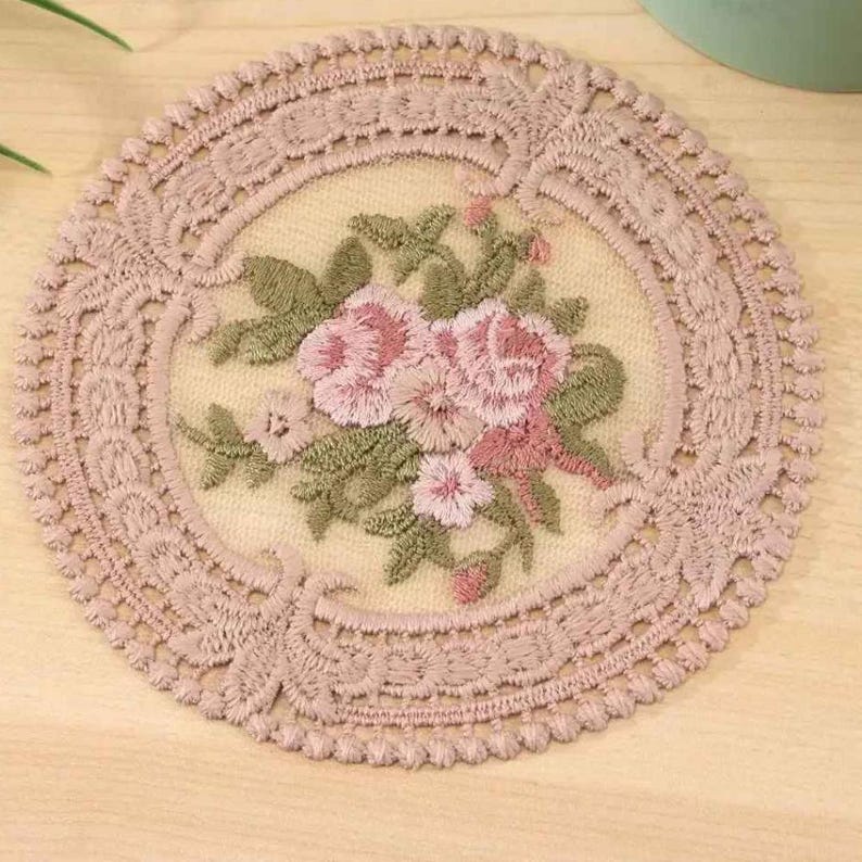 Sets de table en dentelle vintage brodé dessous de verre européen