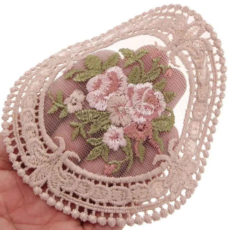 Sets de table en dentelle vintage brodé dessous de verre européen