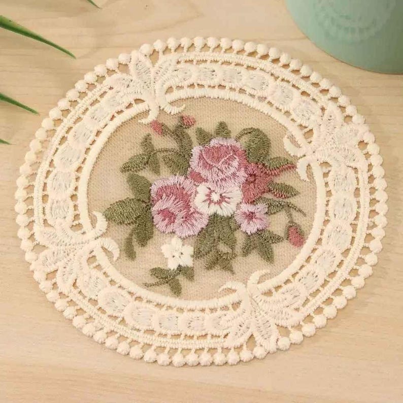 Sets de table en dentelle vintage brodé dessous de verre européen