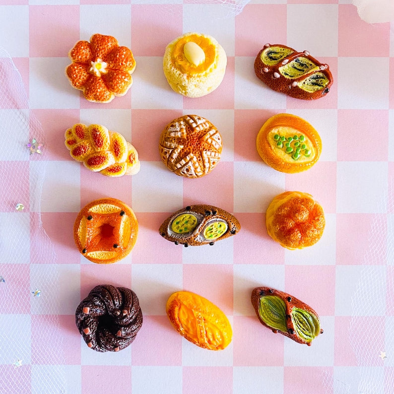 Bread and pastry refrigerator magnets, resin baking decorations